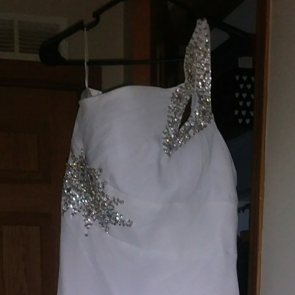 White plus size dress